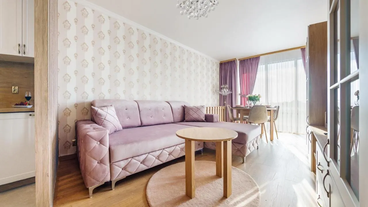 Apartament Z 1 Sypialnia Retro Deluxe 60 F Perlowa Przystan - Holiday City Kolberg 0*,  Polen